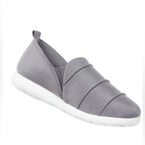ISOTONER Zenz Women’s Stretch Satin Slip-On Walking Shoe,